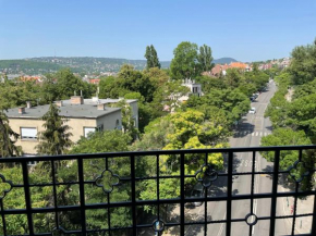 Panoramic Hideaway in Central Buda